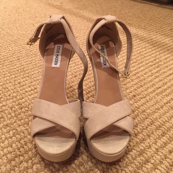 Steve Madden Shoes - Steve Madden Wedges (perfect condition)
