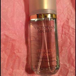 Victoria's Secret fragrance mist