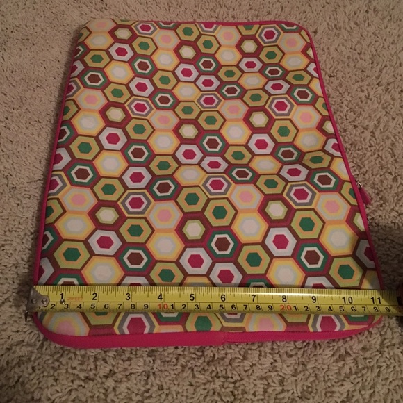 MACBETH LAPTOP CASE - Picture 3 of 4