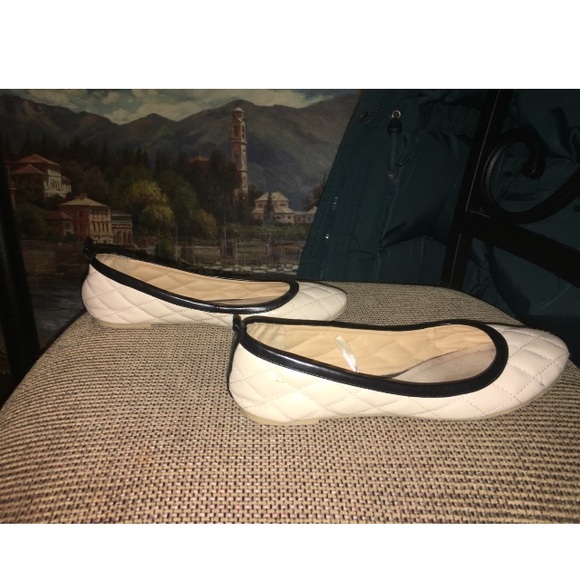 Flats - Picture 2 of 2