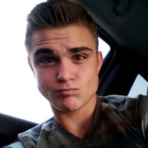 Meet your Posher, Robbie