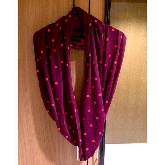 Accessories - Lightweight Infinity Scarf