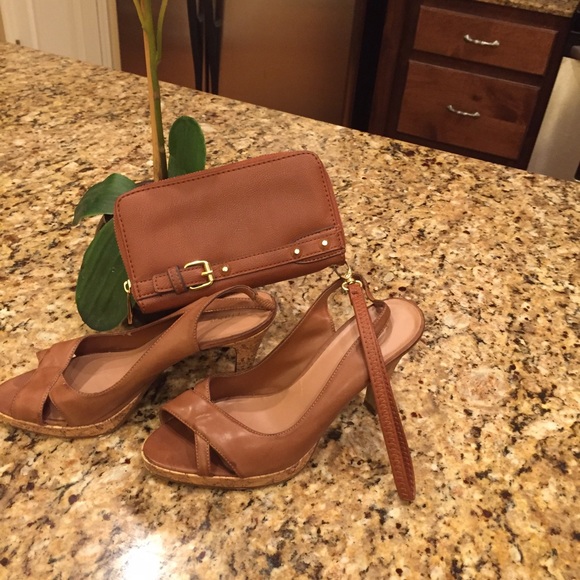 Wristlet - Picture 3 of 3