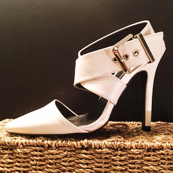 Elegant White Qupid Heels
