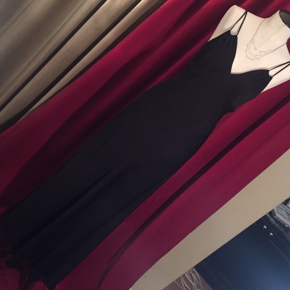 Bebe slinky evening gown. - Picture 1 of 4