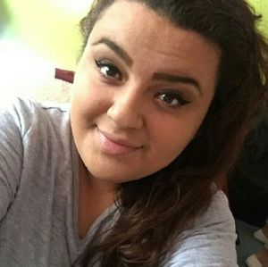 Meet your Posher, Vanessa