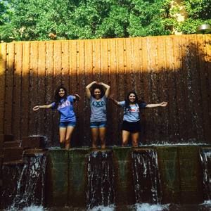 Meet your Posher, Lina