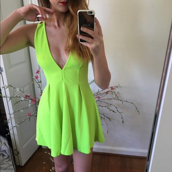 no b Dresses & Skirts - Bright green neon dress!