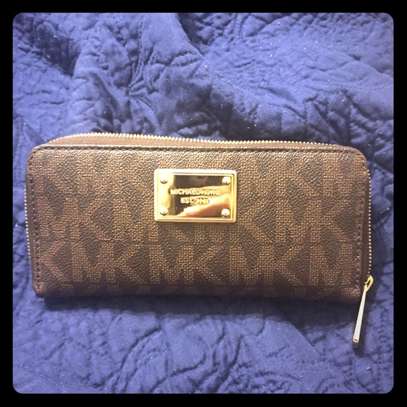 MK wallet