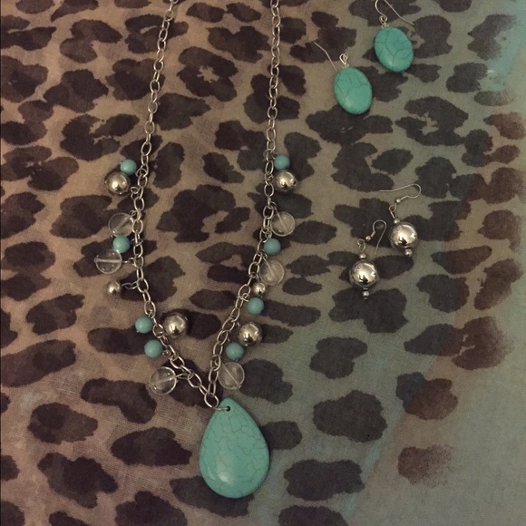 3 piece necklace earring set