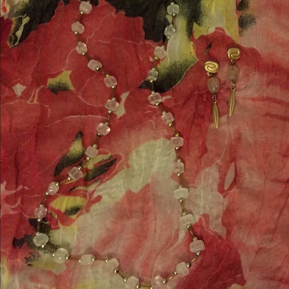 Frosted acrylic/gold tone necklace and earrings