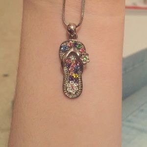 ✨Gorgeous flip flop necklace ✨