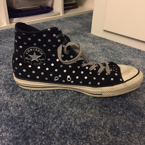 Polka dot converse