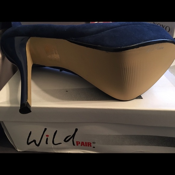 Wild Pair Pumps - Picture 2 of 3