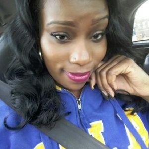 Meet your Posher, Milira