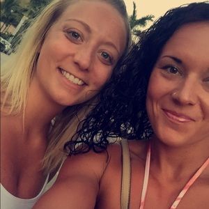 Meet your Posher, Cassandra