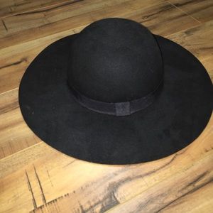 NWOT Black Floppy Hat