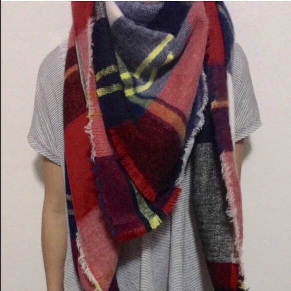 Zara Accessories - Zara blanket scarf