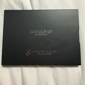 Anastasia kit contour