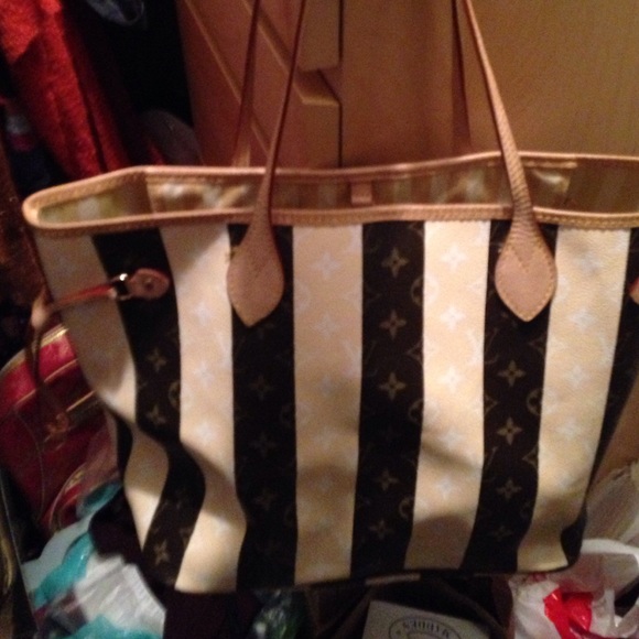 Not sure about authenticity it was a given to me