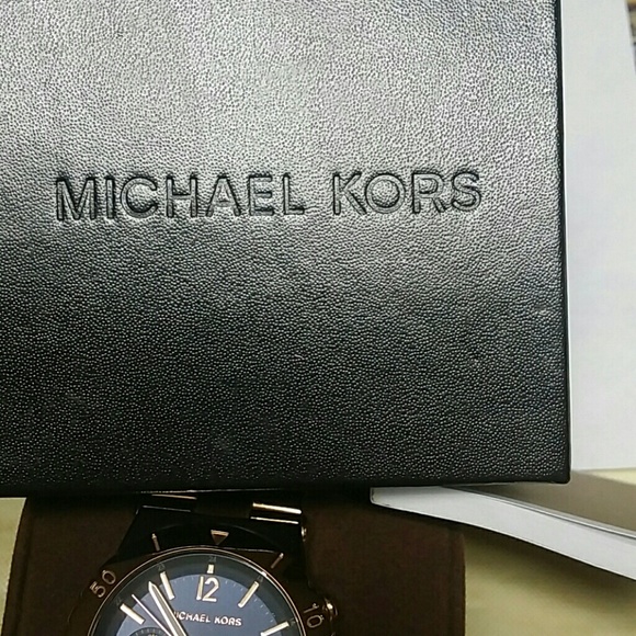 Michael Kors Watch - Picture 2 of 4