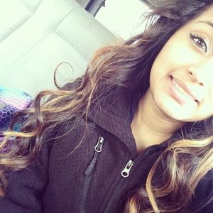 Meet your Posher, Gabriela