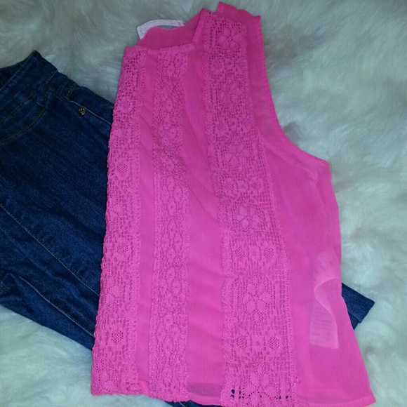 Abercrombie and Fitch lace crop top summer shirt