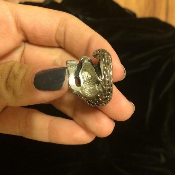 Animal ring - Picture 2 of 3