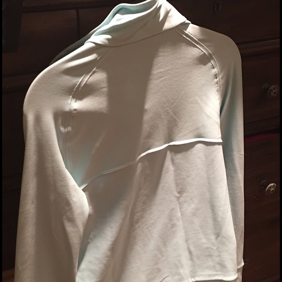 Nike Dry Fit zip up jacket - Picture 3 of 3