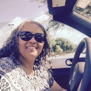Meet your Posher, Sandra