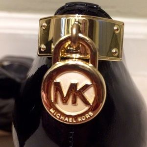 SOLD❗️Michael Kors Hamilton OpenToe Pump Sz 9 Blk