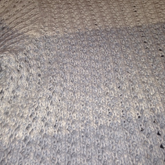 "Oversized" multi color sweater. - Picture 2 of 2