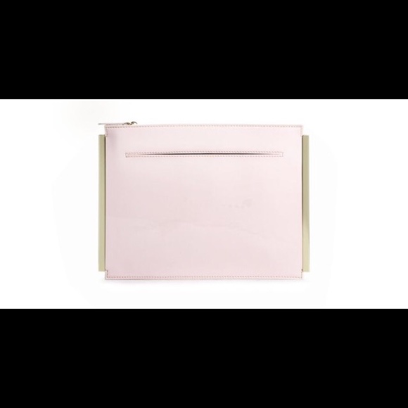 👝💕👝💕👝💕JustFab clutch NWT👝💕👝💕👝💕