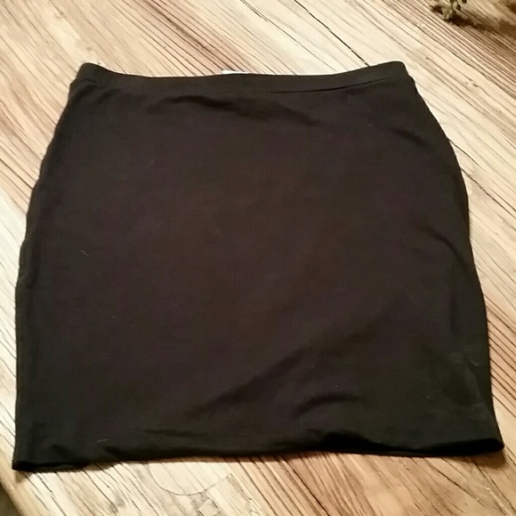 MUST HAVE IN EVERYONE'S WARDROBE BLACK SKIRT