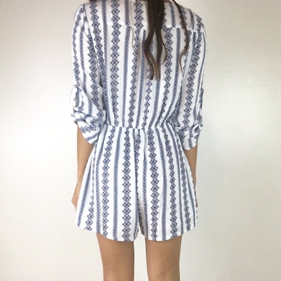 • Last Item • European Getaway Romper S - Picture 4 of 4