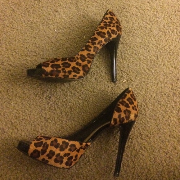 Bebe - Picture 2 of 2