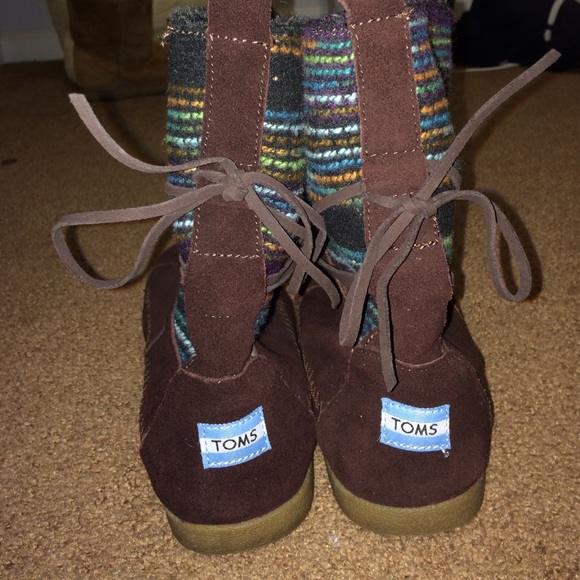 Toms