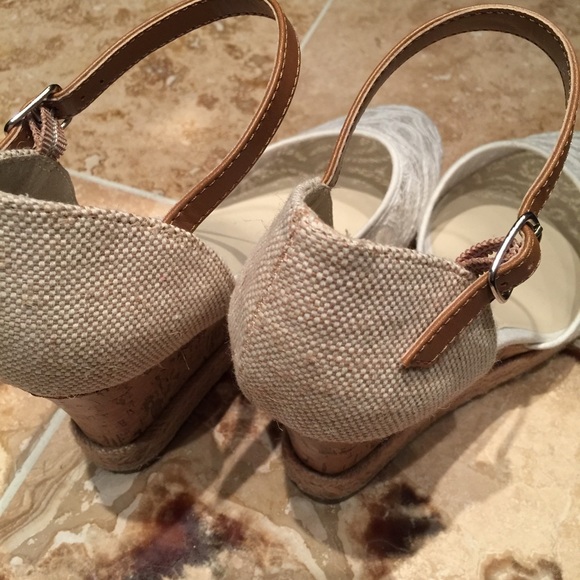 SOLD 🎉 Laced Wedges - Picture 2 of 4