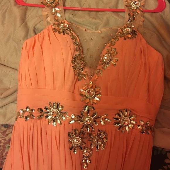 Pink princess prom Dress - Picture 2 of 4