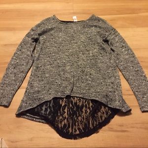 Long sleeve lace back