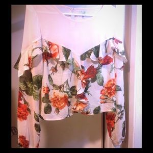 Tobi Floral Top size Large
