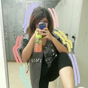 Meet your Posher, Beatrice