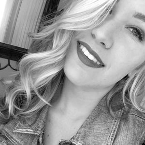 Meet your Posher, Deanna