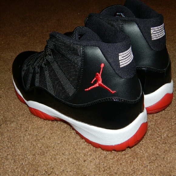 Jordan BRED 11's - Picture 1 of 4