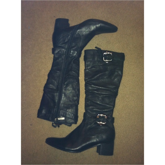 Sexy knee high boots!