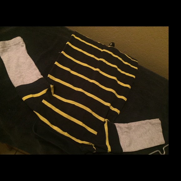 Baby Onsie, 9 mos - Baby Onsie, 6 mos - Picture 2 of 8