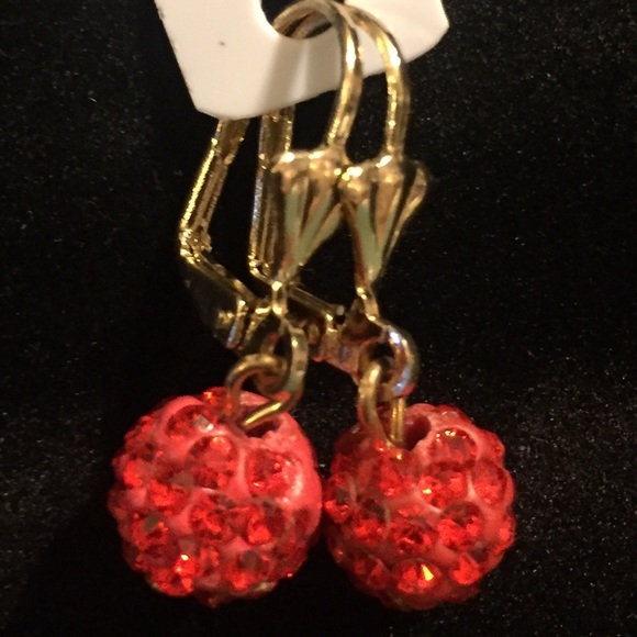 Jewelry earrings red