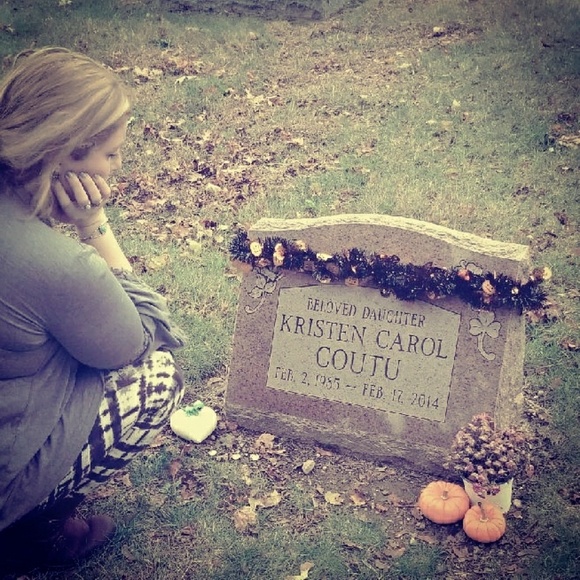 Meet your Posher, Jamie✌❤😊 - Picture 4 of 8