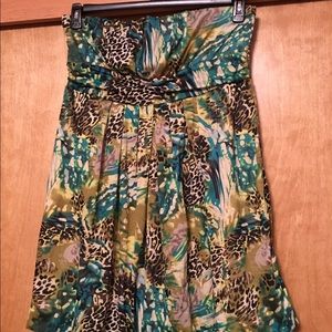 Strapless sexy dress! Never worn! Very pretty.