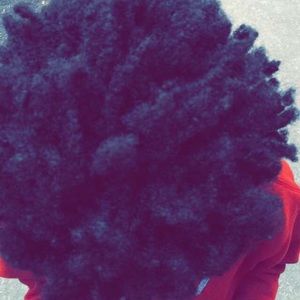 Meet your Posher, Airis